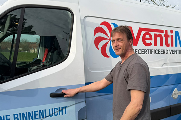 Ron Jansen VentiMain - onderweg technische reiniging ventilatie bedrijfsauto